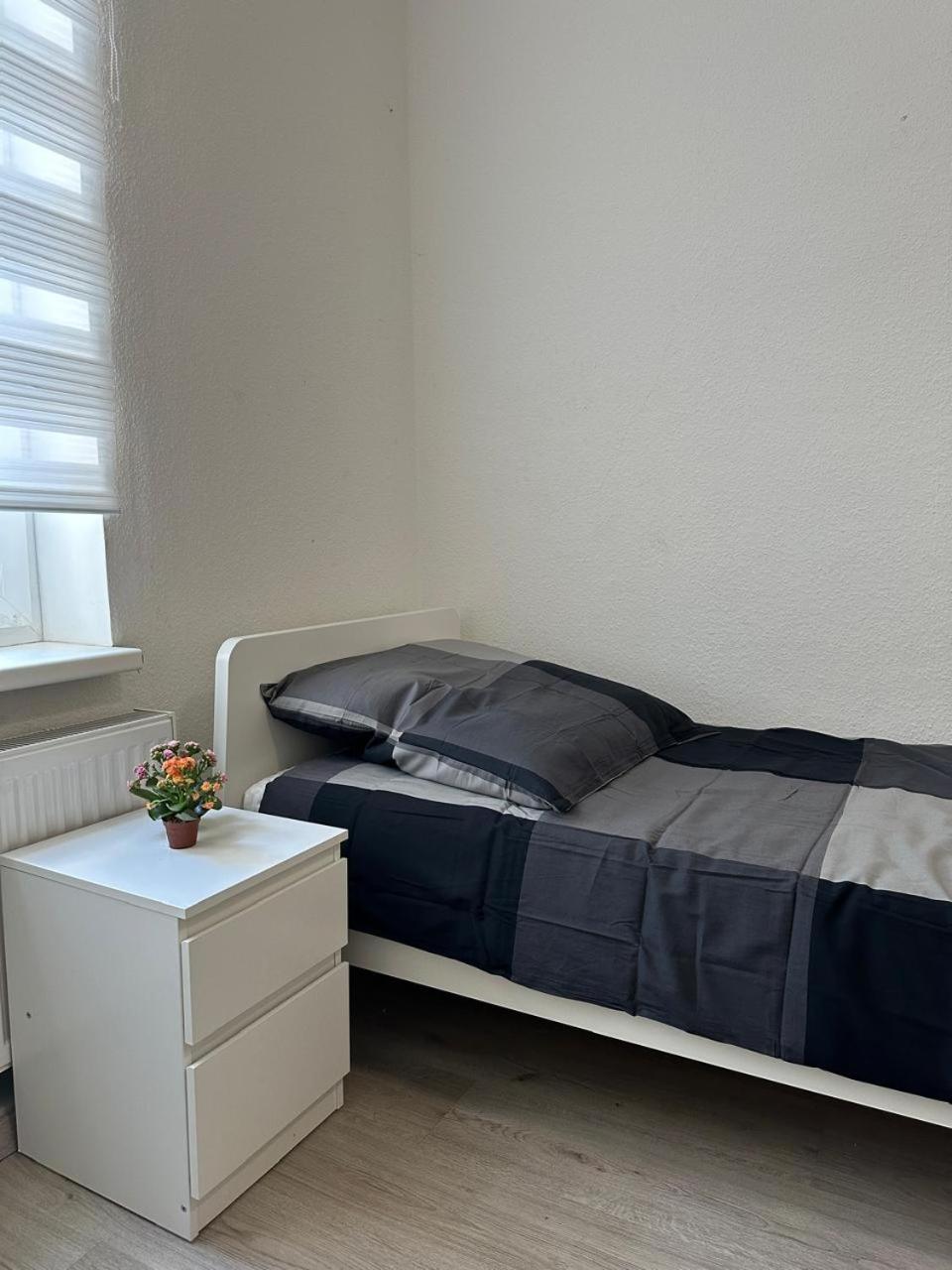 Ring 27 Grosse Ferienwohnung Im Herzen Von Gelsenkirchen Buitenkant foto